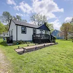 5 Min To Airport Pet Friendly Fire Pit Fenced Yard