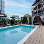 Luxury Penthouse With 2 Floors Pool Patio Gym Walk To Broadway Apartment