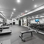 Apartment Luxury Penthouse With 2 Floors Pool Patio Gym Walk To Broadway *