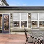 Charming Spacious Home - 10 Mins To Downtown!