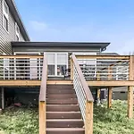Charming Spacious Home - 10 Mins To Downtown!