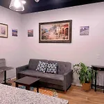 French Lavender Studio Close To Downtown