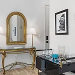 Upscale Music Row Corner Unit With Patio Rooftop With View And Gym * Nashville