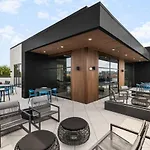 Upscale Music Row Corner Unit With Patio Rooftop With View And Gym
