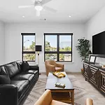Upscale Music Row Corner Unit With Patio Rooftop With View And Gym * Nashville