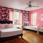 Holiday home Ultimate Bach 10min To Dt Ig Walls Every Nashville