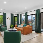 Luxury In The Gulch With Patio Pool Walk To Broadway