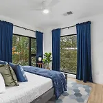 Luxury In The Gulch With Patio Pool Walk To Broadway Apartment Nashville