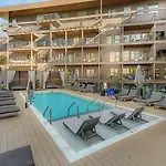 Luxury In The Gulch With Patio Pool Walk To Broadway Apartment *