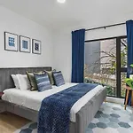 Apartment Luxury In The Gulch With Patio Pool Walk To Broadway *