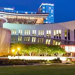 Apartment Luxury In The Gulch With Patio Pool Walk To Broadway Nashville