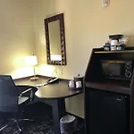 Hampton Inn & Suites Nashville At Opryland