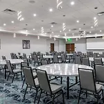 Cambria Airport Hotel 5*