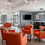 Cambria Airport 5*