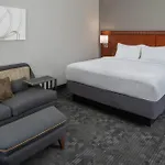 Courtyard By Marriott Airport Hotel 3*