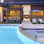 Tempo By Hilton Nashville Downtown