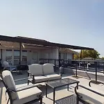 Nashvillas - 2 Side By Side Homes - Cityscape Views