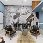 The Bluebell - Rooftop Lounge With Hot Tub Holiday home Nashville