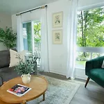 Holiday home Stunning Riverfront Getaway In Downtown