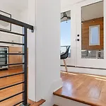 11 Beds 6 Full Baths With Rooftop Deck Holiday home