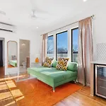 11 Beds 6 Full Baths With Rooftop Deck Holiday home Nashville