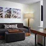 Springhill Metrocenter Hotel 3*