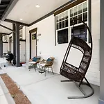 Waverly By Avantstay Nashville-Inspired Townhome W Luxury Kitchen Pool Table