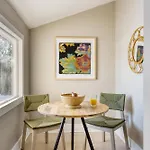 Louise By Avantstay Cute W Large Yard Firepit Holiday home *