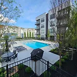 Elegant Corner Penthouse With Private Balcony, Skyline Views, Pool, And Gym