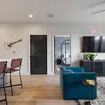 Holiday home Walk To Nightlife, Vanderbilt, Minutes To Broadway Nashville