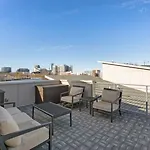 Downtown W Rooftop Deck 4 Bedrooms 3 Baths Nashville