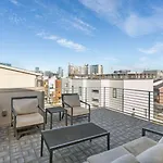 Downtown W Rooftop Deck 4 Bedrooms 3 Baths Holiday home Nashville