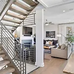 Holiday home Downtown W Rooftop Deck 4 Bedrooms 3 Baths Nashville