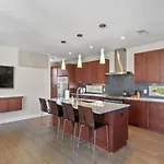Downtown W Rooftop Deck 4 Bedrooms 3 Baths Nashville