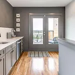 Skyline View With Rooftop Deck