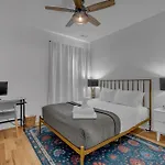 Lux East Nash-Awesome Location- 30 Plus Days