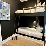 Open And Airy Near Vandy, 1 Story, Elevator Building, Secure Parking, Patio, Elevator, Sleeping Space For Guests, Great For Groups, Walk To Campus, 24 Hr Hospitality