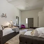 Beautiful Luxury Downtown Private Roofdeck Holiday home