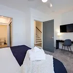 Beautiful Music Townhome Great Location *