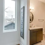 Beautiful West Rooftop Deck Holiday home