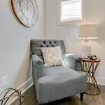 Hilltop Charmer Super Close To Downtown Three Bedroom * Nashville