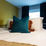 Luxury Downtown Townhome Elevated Skyline Views