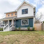 Music City Marvel Minutes To Broadway