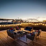Holiday home Music Harmony Beautiful Lux Rooftop *