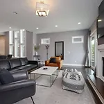 Holiday home Southside Extraordinaire Walk To Gulch Lux Four Bedroom *