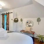 Unique And Stylish East 3 Bedroom 2.5 Bath Holiday home Nashville