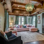 Holiday home Unique And Stylish East 3 Bedroom 2.5 Bath