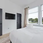 The Ryman 4 Bedroom Haven With Scenic Rooftop * Nashville