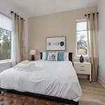 The Ryman 4 Bedroom Haven With Scenic Rooftop Nashville