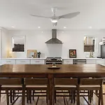 Walk To Restaurants Outdoor Patio With Grill And Fit Pit 1 Mile To Stadium And Downtown *
